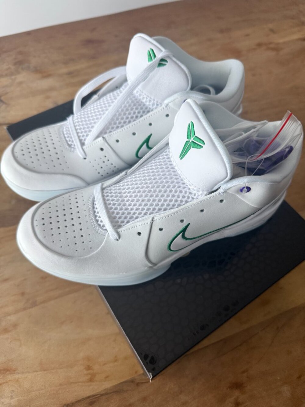Nike Kobe 4 Proto Draft Day Pack Milwaukee Bucks - Size 9 - Picture 2 of 16